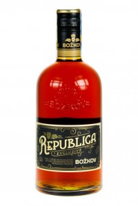 Rum REPUBLICA Exclusive, polosladký, 700 ml, 38 % - Mauricius